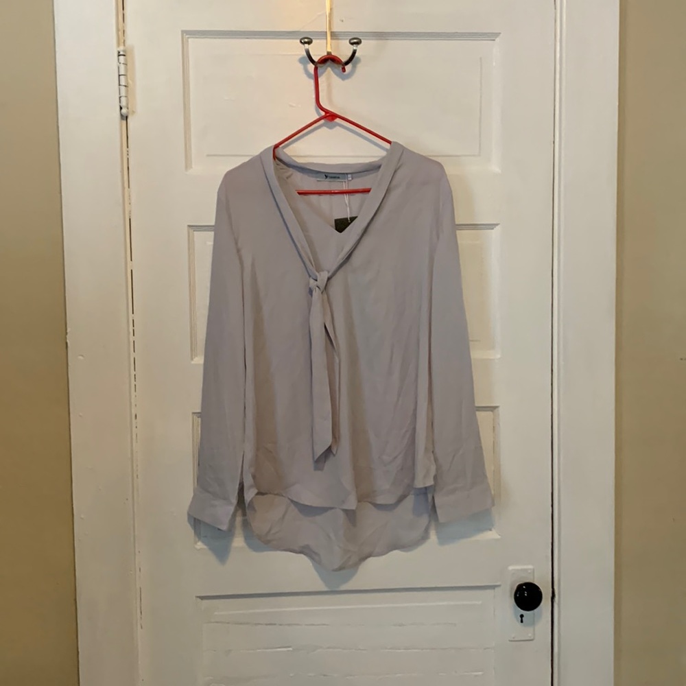 NWT Yidarton Long Sleeve